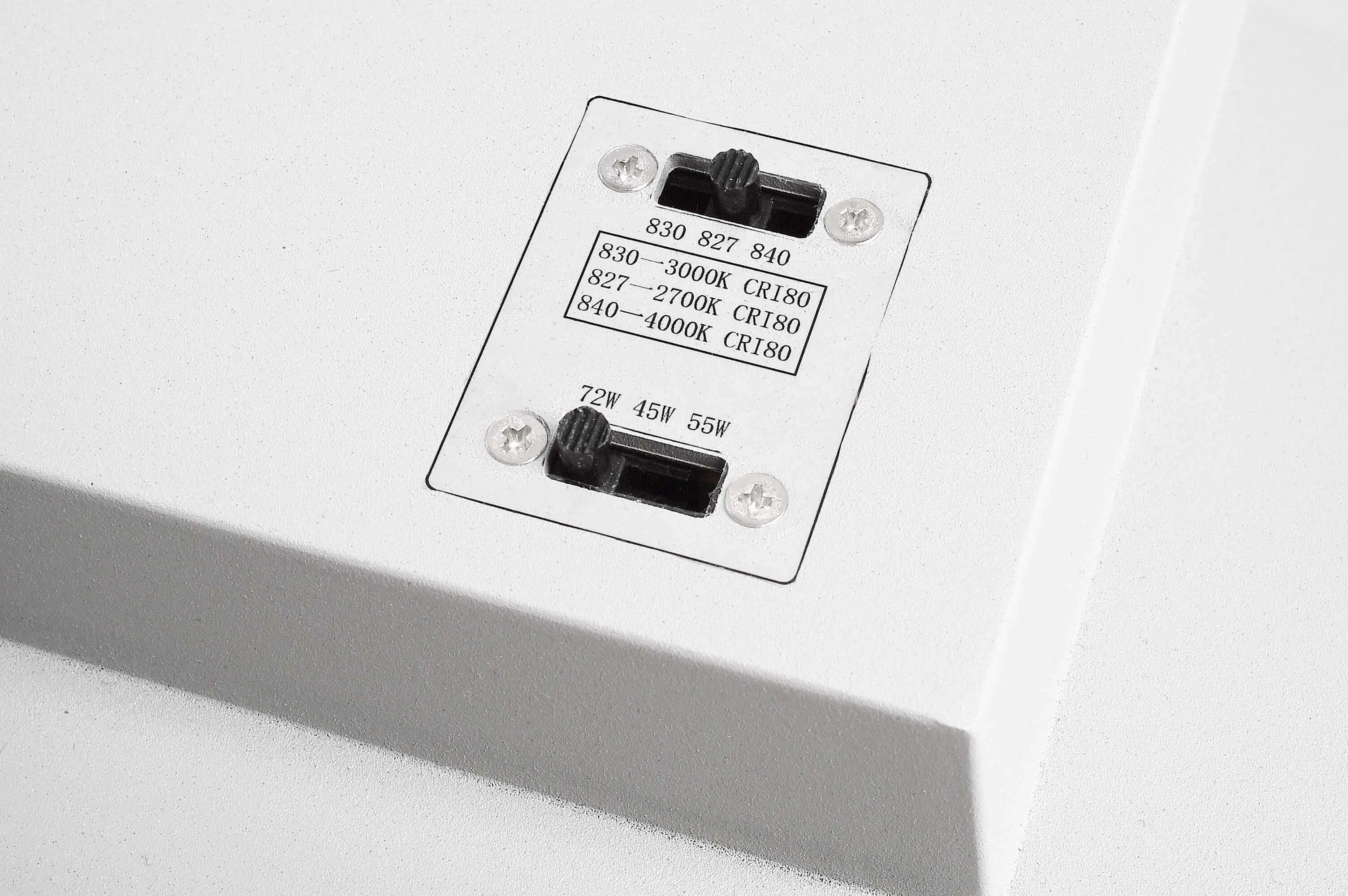 3-Phasen LED Strahler Draconis Raster CCT Switch weiß