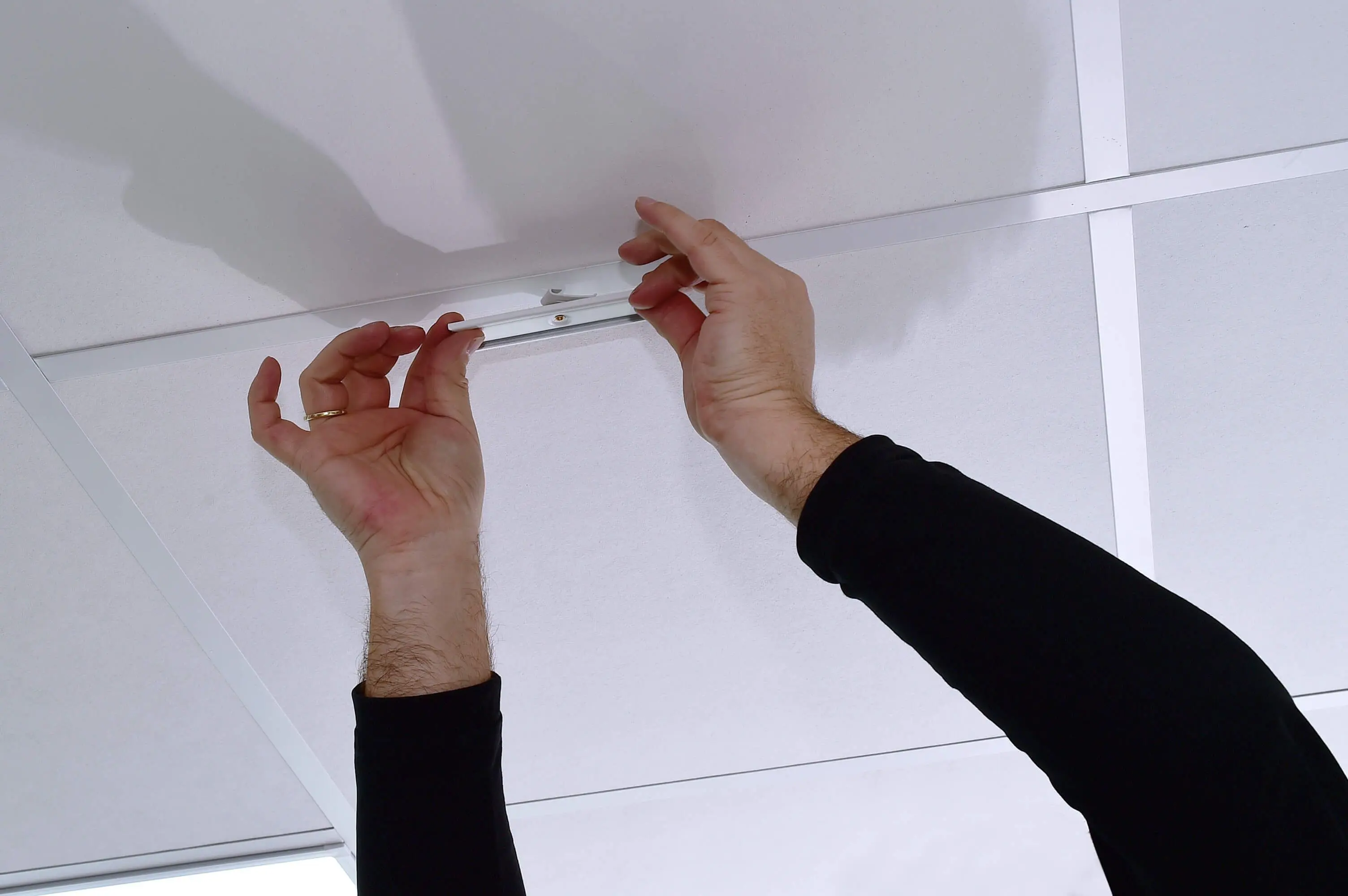 Rasterdecken Schnellmontageklammer D-Line grau